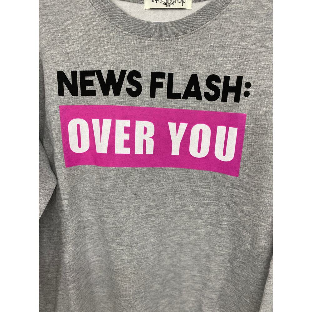 Wound Up Womens News Flash Over You Long Sleeve Sweatshirt Sweater Top NEW XL